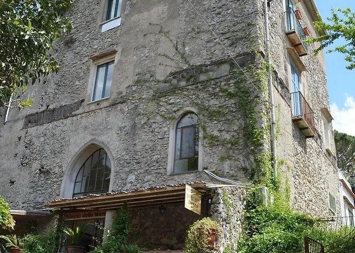 Palazzo Della Marra