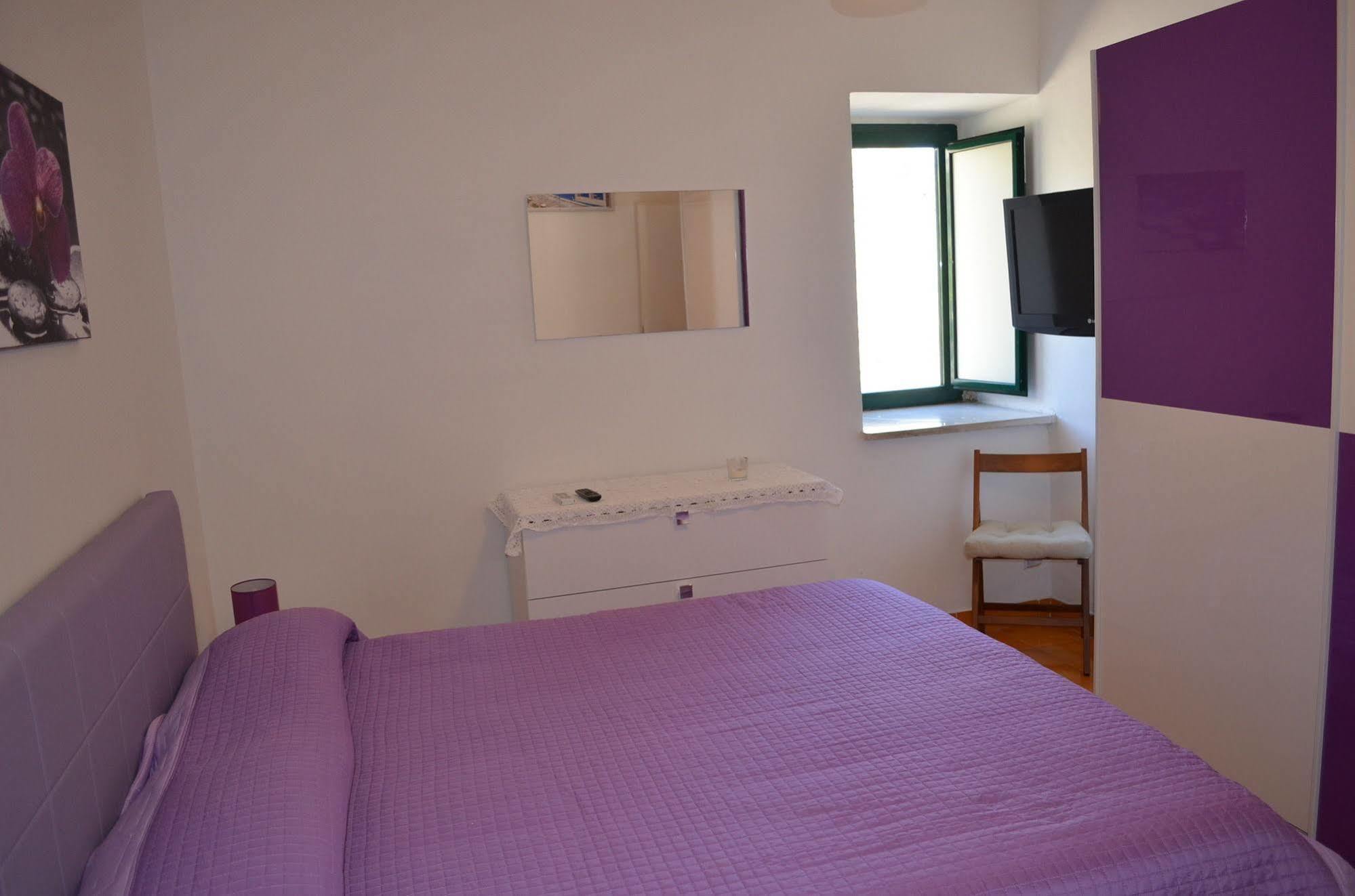Palazzo Della Marra Bed & Breakfast 3*